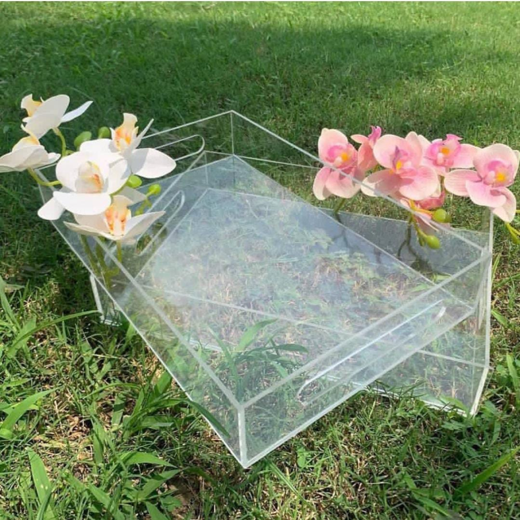 AM Luxe Acrylic Serving Tray